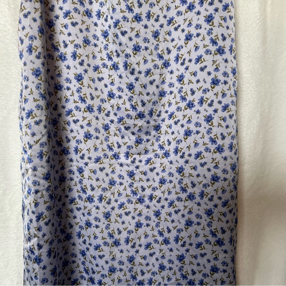 Lost + Wander blue purple floral puff sleeve midi dress medium - Picture 5 of 14